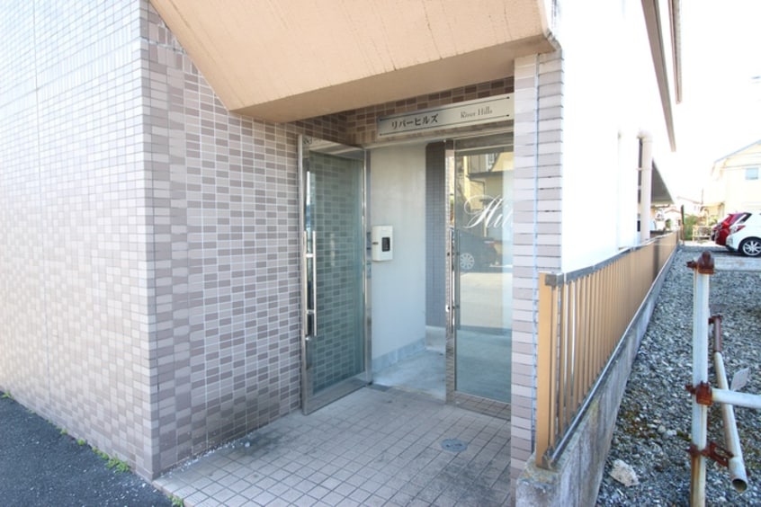 エントランス部分 リバーヒルズ