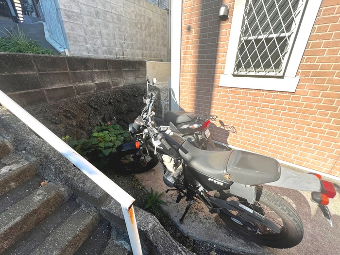 バイク置き場 Ｂｅｇｉｎｚ横浜