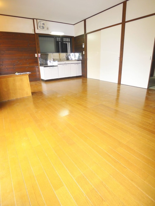 居室 メゾン万年青