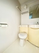 トイレ QU館