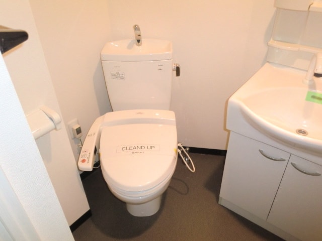 トイレ ドルチェ文京小石川(203)