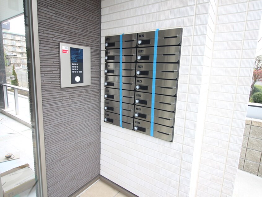 エントランス部分 カーサ　プラシード