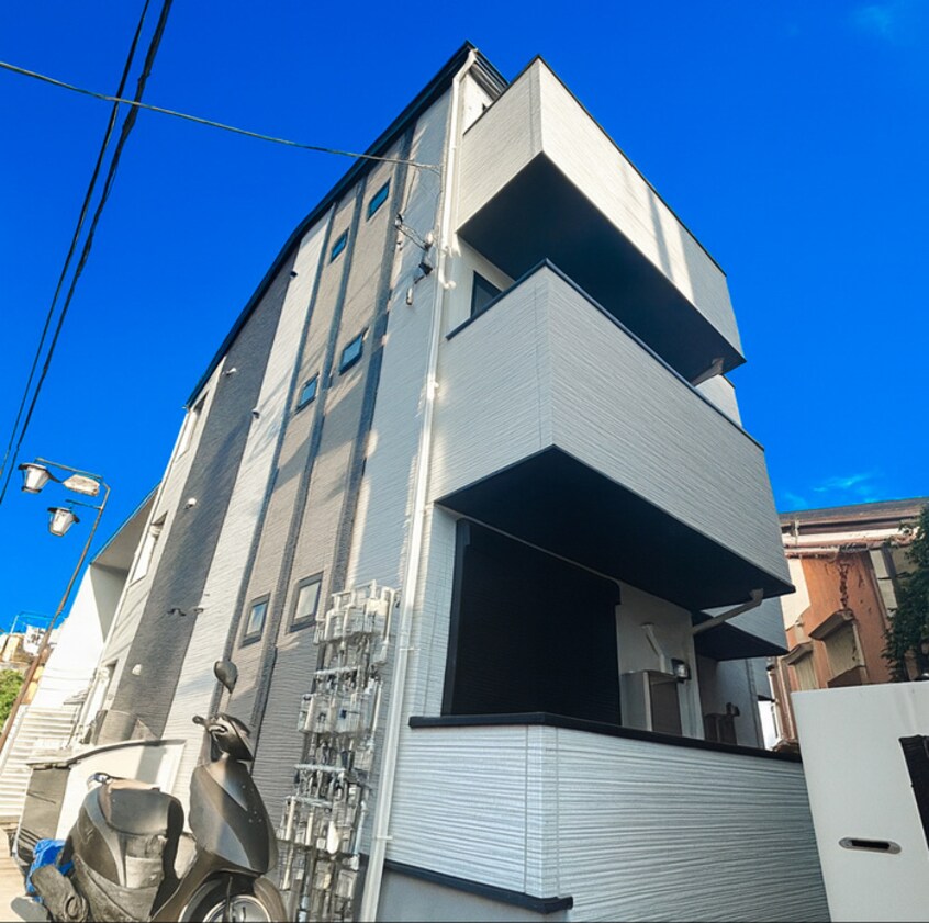 外観写真 アザーレ・バモス生田