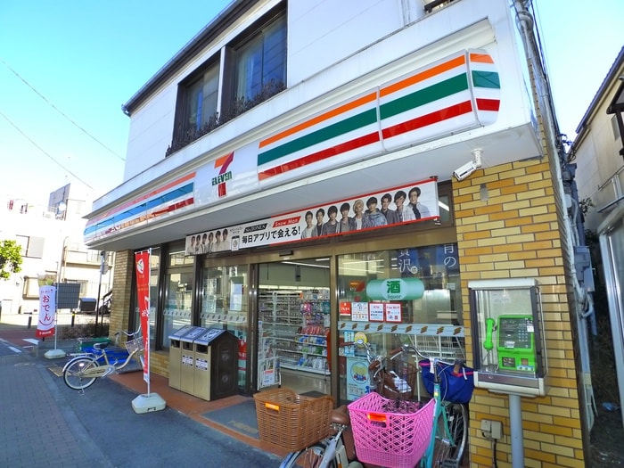 セブンイレブン(コンビニ)まで60m セレヴィエ・オキノ