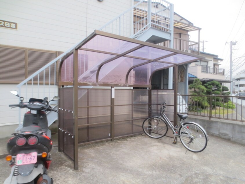 駐輪場 アリス日吉