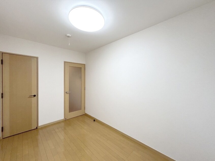 居室 イ－ストコ－ト