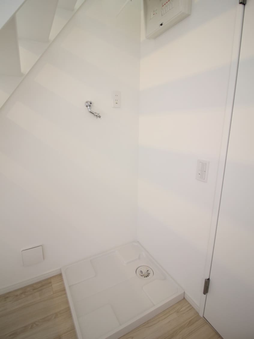 洗濯機置場 ラ・ロンディネ