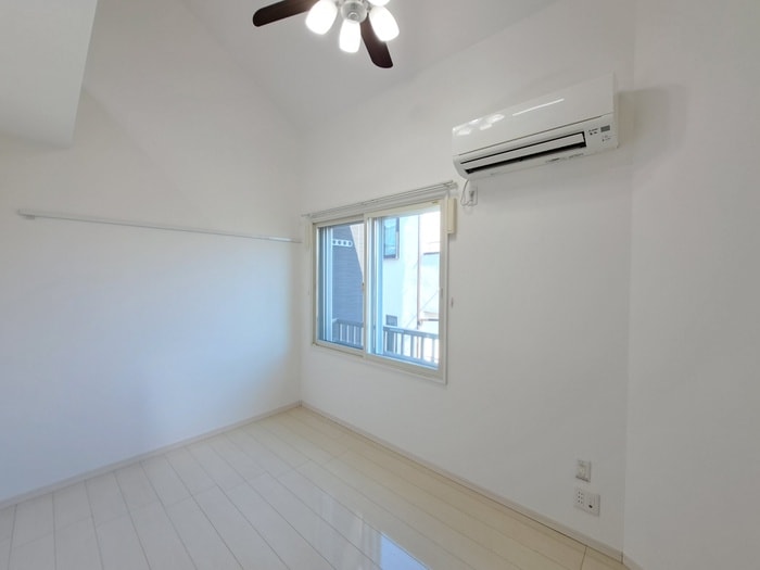 居室 リーヴェルポート横浜南エミール