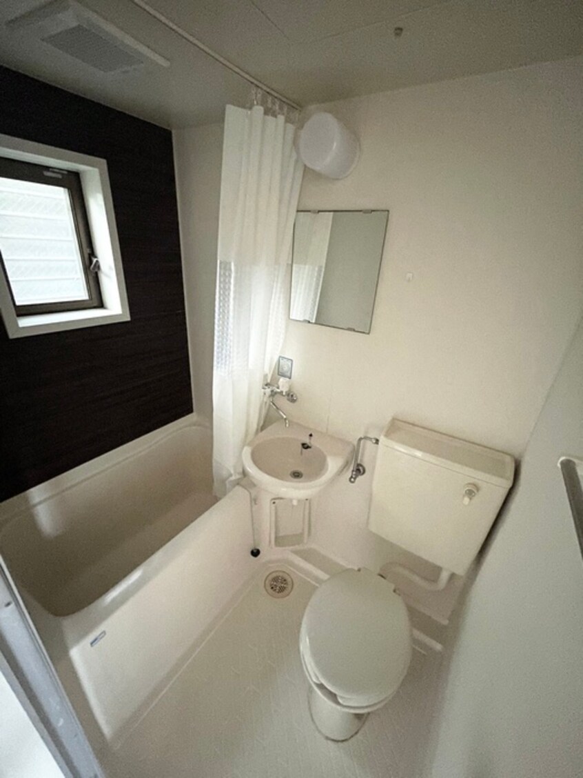 バス／シャワールーム等 ハイツ夏栄