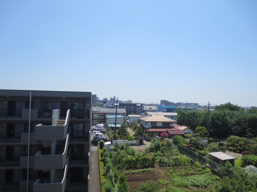 室内からの展望 ガーデンハイム大和