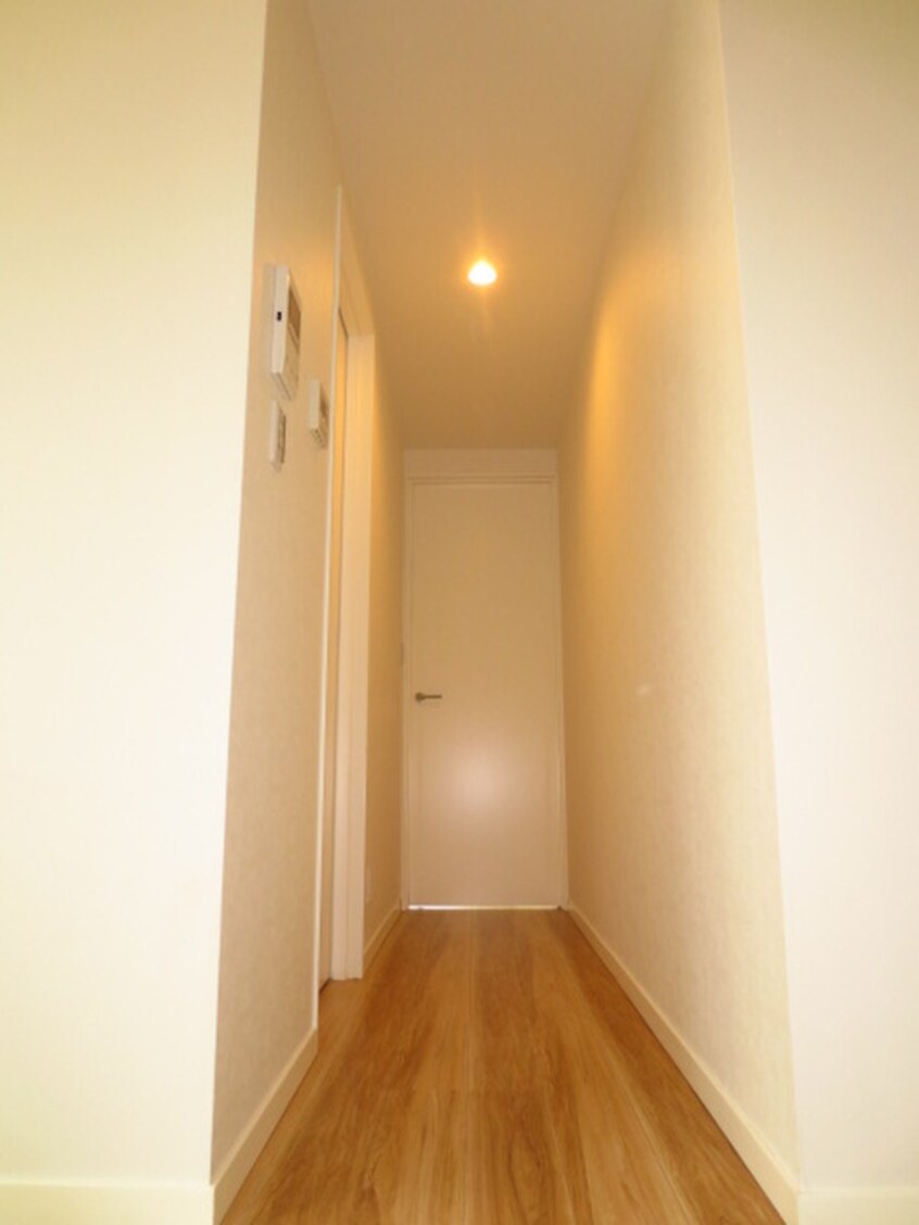 廊下 -clolline- コリーヌ祐天寺