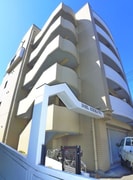 ドエル市川の外観