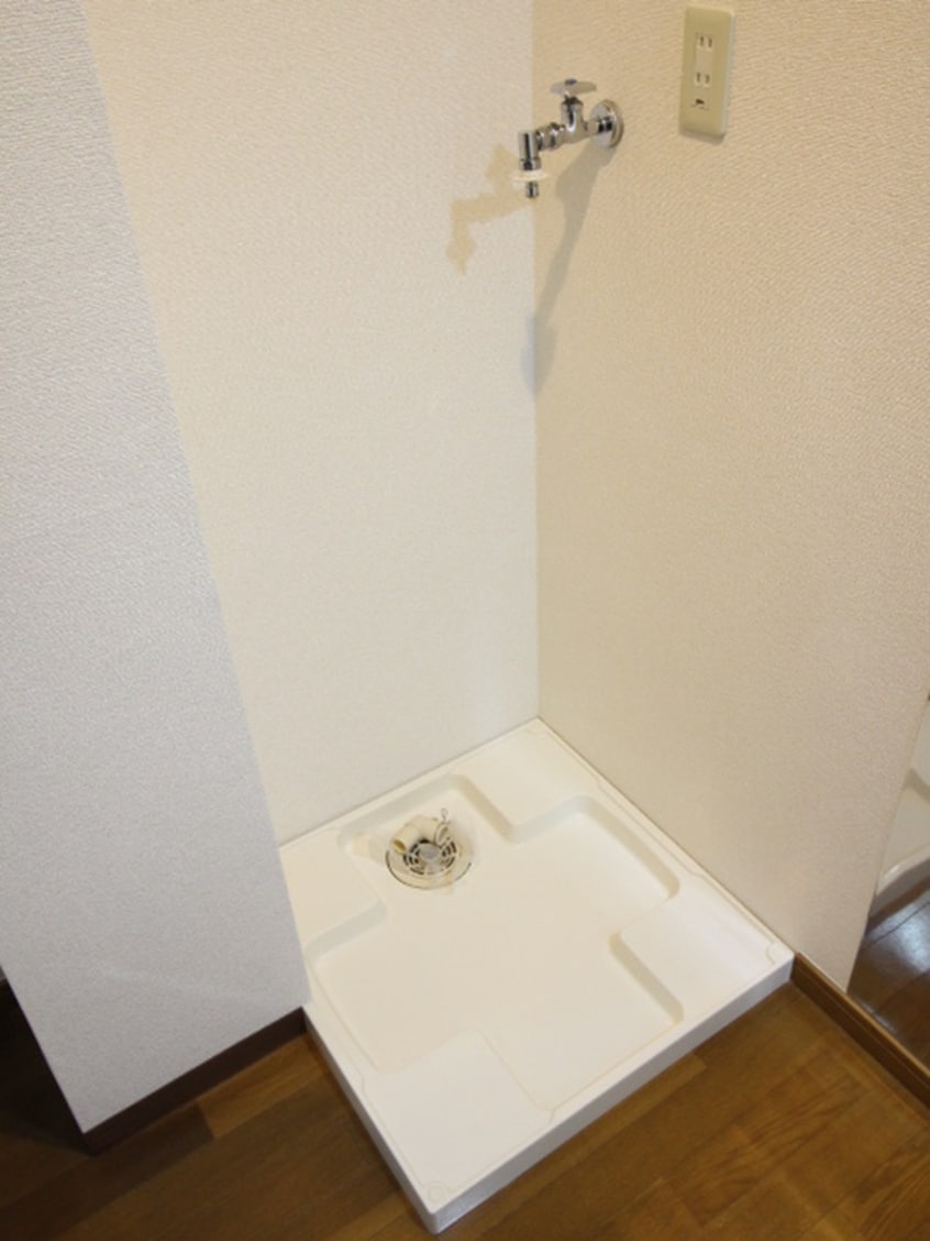 洗濯機置場 シャルマン草加Ⅲ