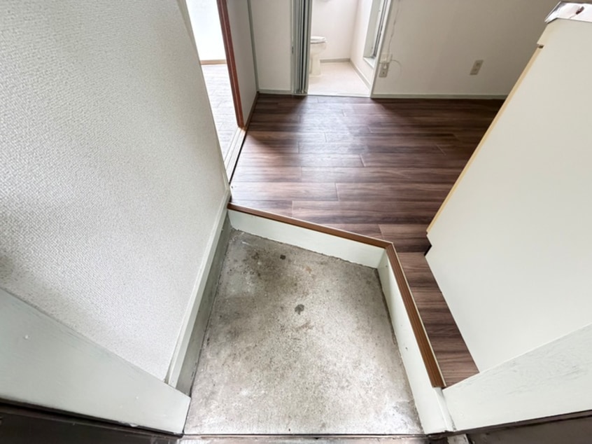 玄関 コ－ポマスコ