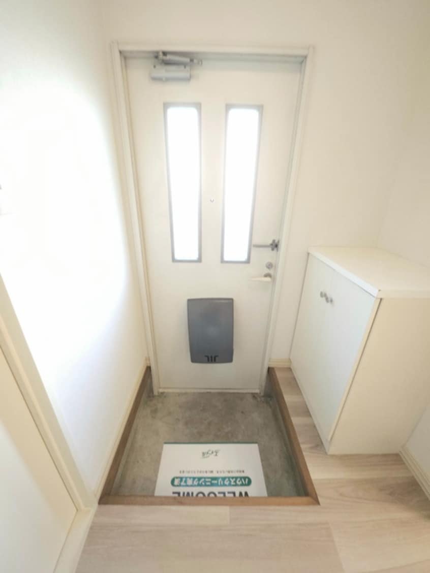 玄関 エルドミ－ルＡ