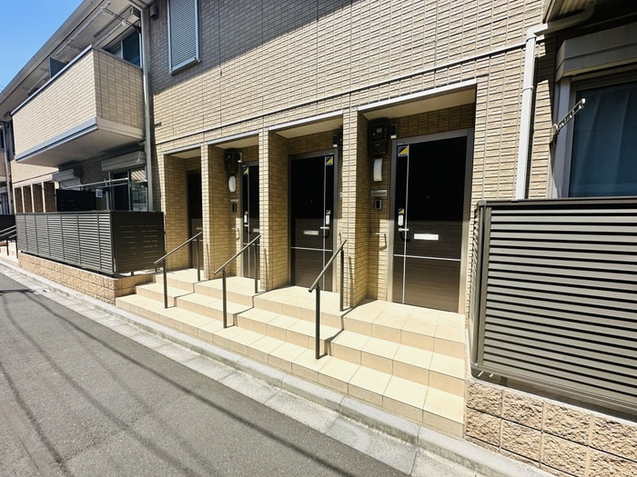エントランス部分 ソレーユ三ノ輪