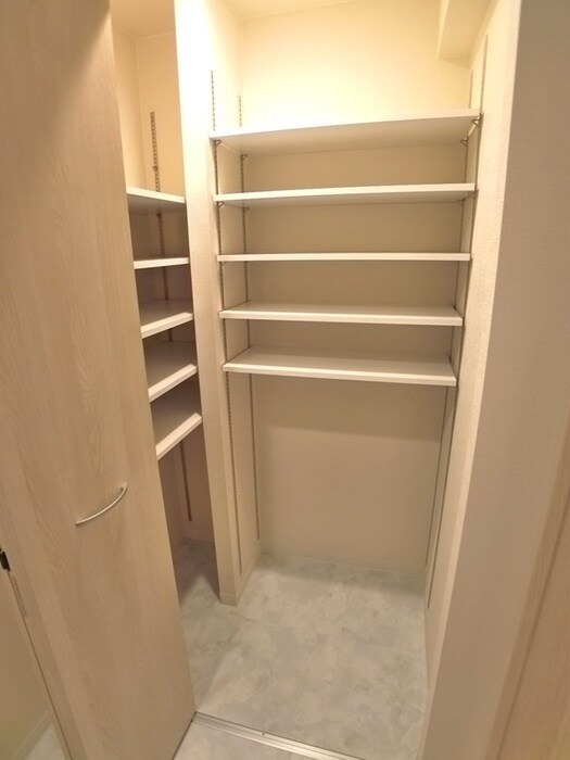 靴箱 BLUE　ROOM