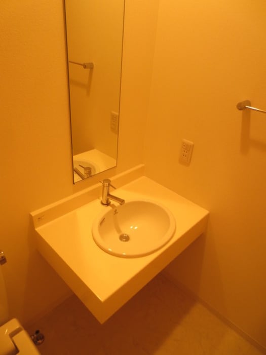 洗面 ハ－モニ－コ－ト西鶴間