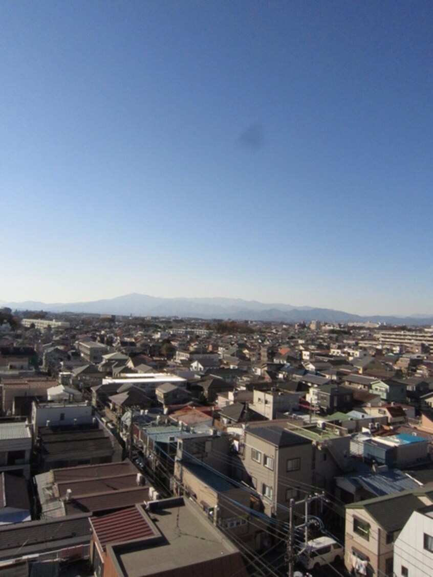 室内からの展望 ハ－モニ－コ－ト西鶴間