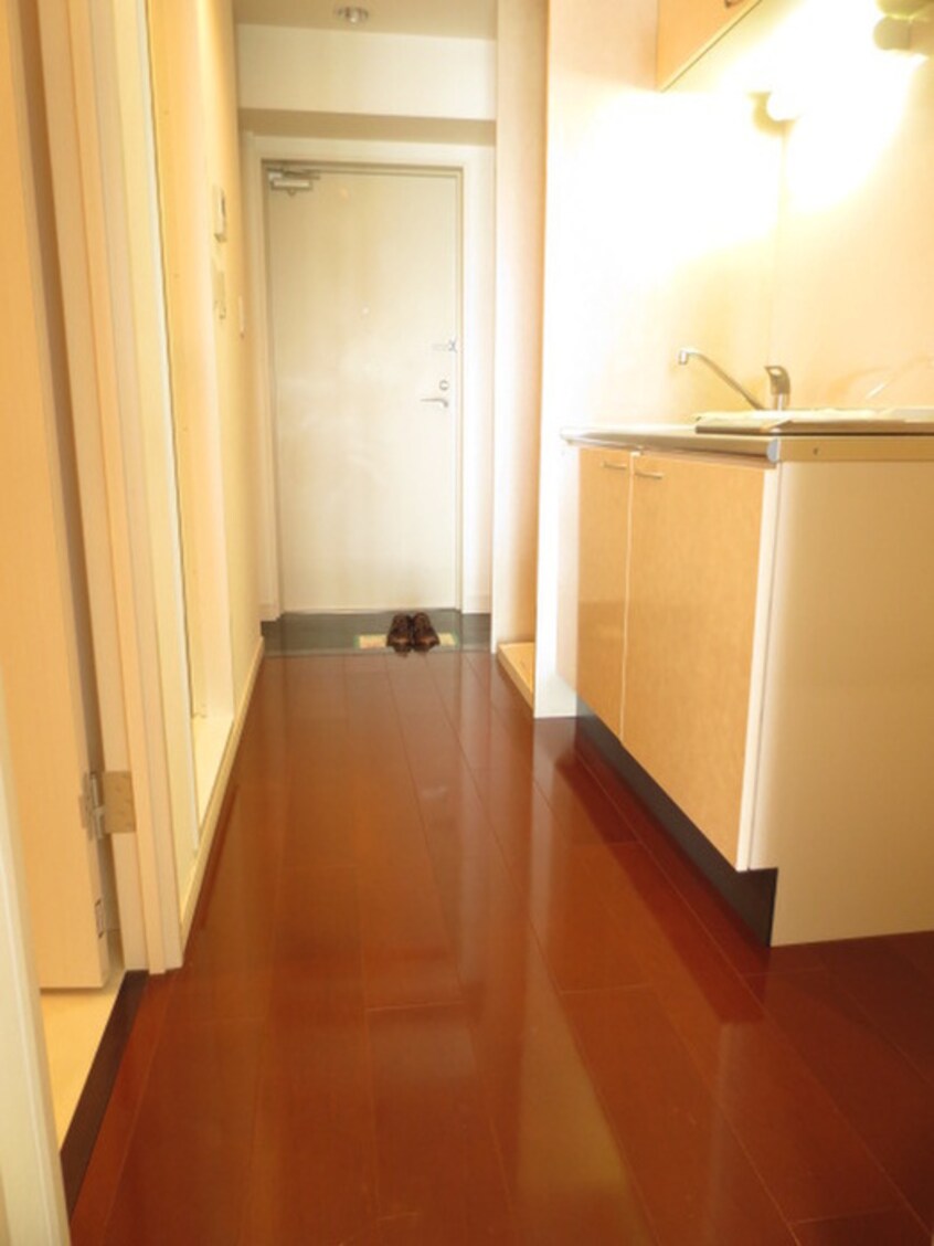 廊下 ハ－モニ－コ－ト西鶴間