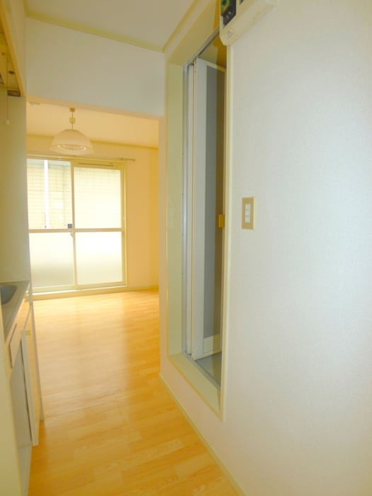 廊下 メゾンアイリスB棟