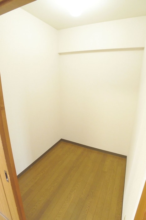 収納 マルナカビレッジ弐番館