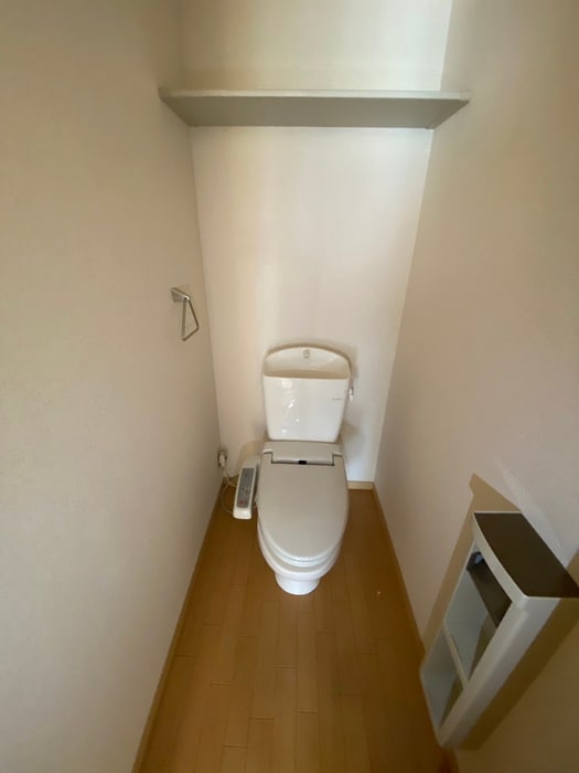 トイレ ラフォーレ　K