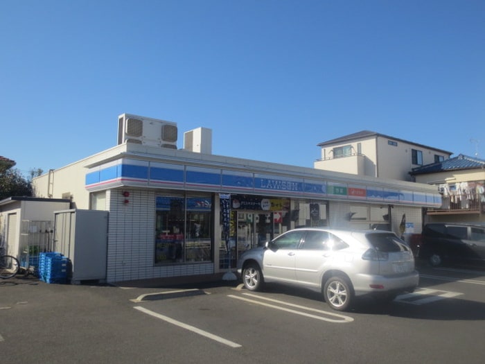 ローソン 藤沢亀井野店(コンビニ)まで269m ベルビュ－湘南