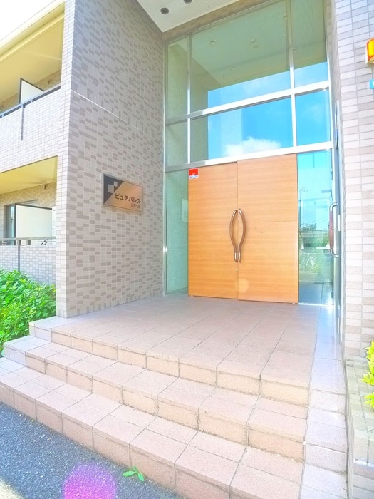 エントランス部分 ピュアパレス江戸川台