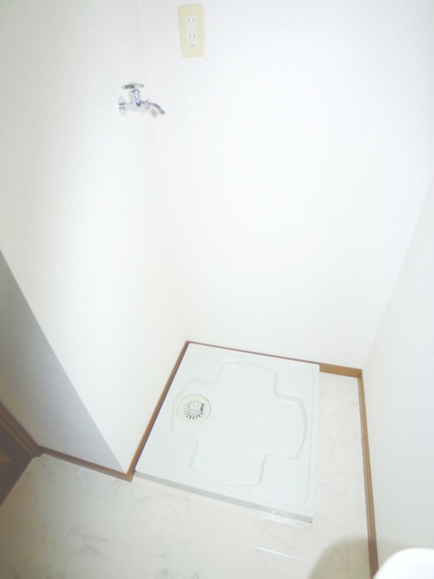 洗濯機置場 アンプルール　フェール　COCO