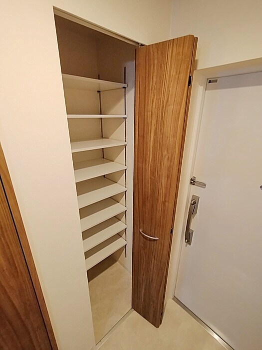 靴箱 スターズスクエア浦和美園