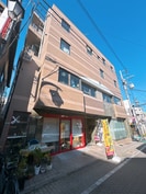 アイエムビルの外観