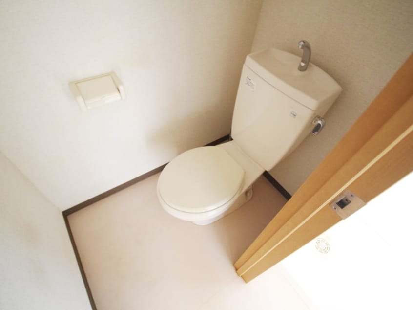 トイレ サンホワイトカメリア