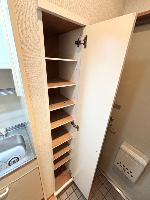 靴箱 コンフォ－レ日吉Ｖ