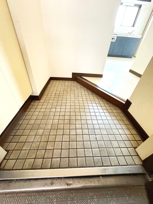 玄関 第六カイビル