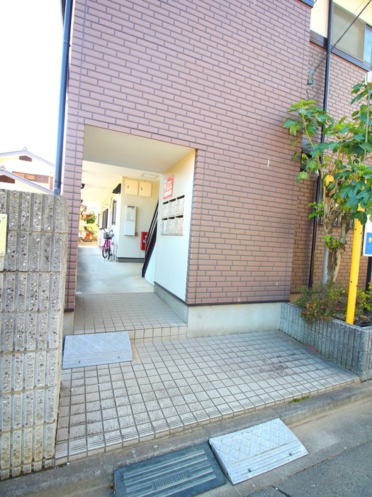 エントランス部分 ルピナスふじみ野