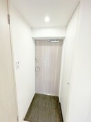 玄関 レオーネ志村坂上