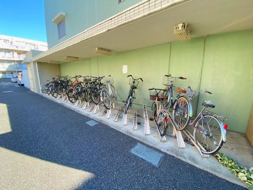 駐輪場 アム－ル参番館