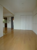 居室 アム－ル参番館