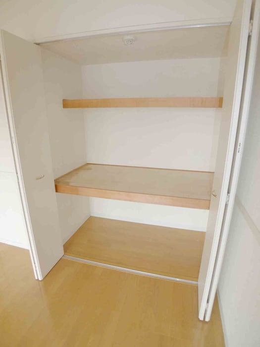 収納 アム－ル参番館