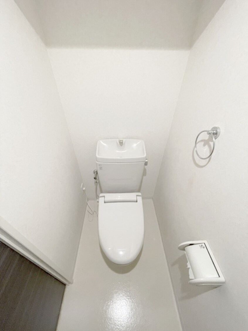 トイレ アム－ル参番館