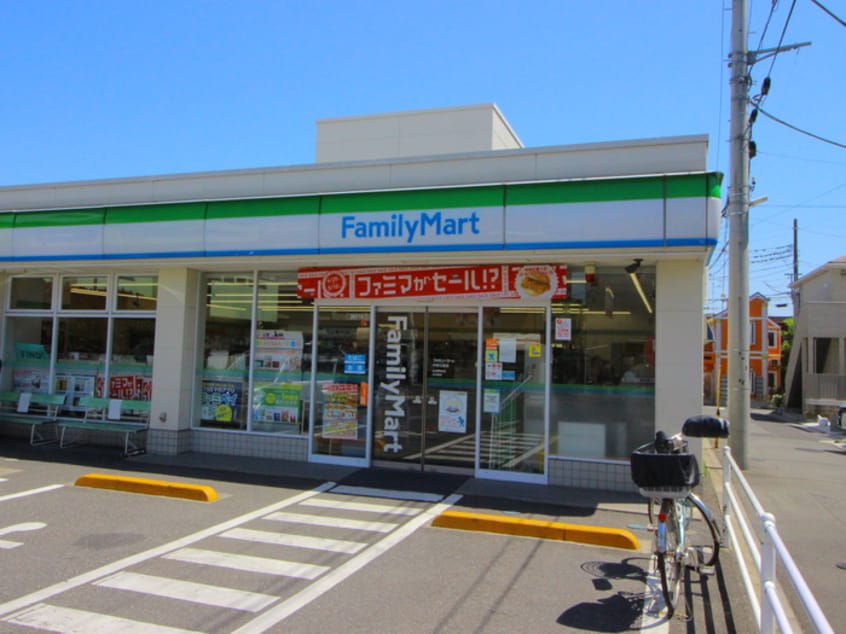 ファミリーマート中野白鷺店(コンビニ)まで162m ハイネス中杉