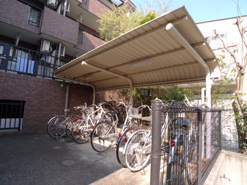 駐輪場 アステル