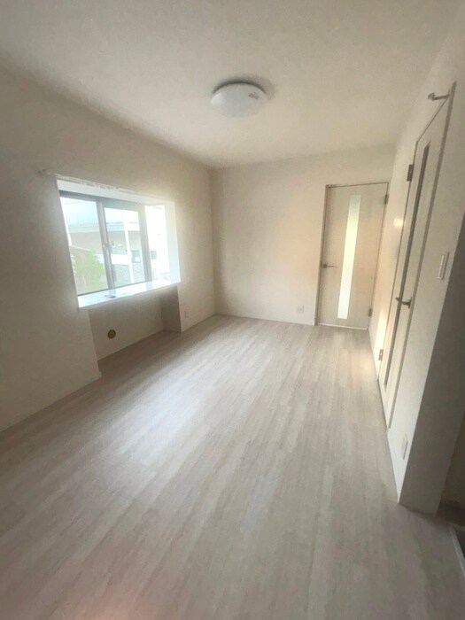 居室 クリエール三ツ沢公園