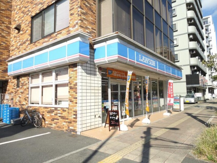 ローソン 東神奈川店(コンビニ)まで142m アクシス西神奈川