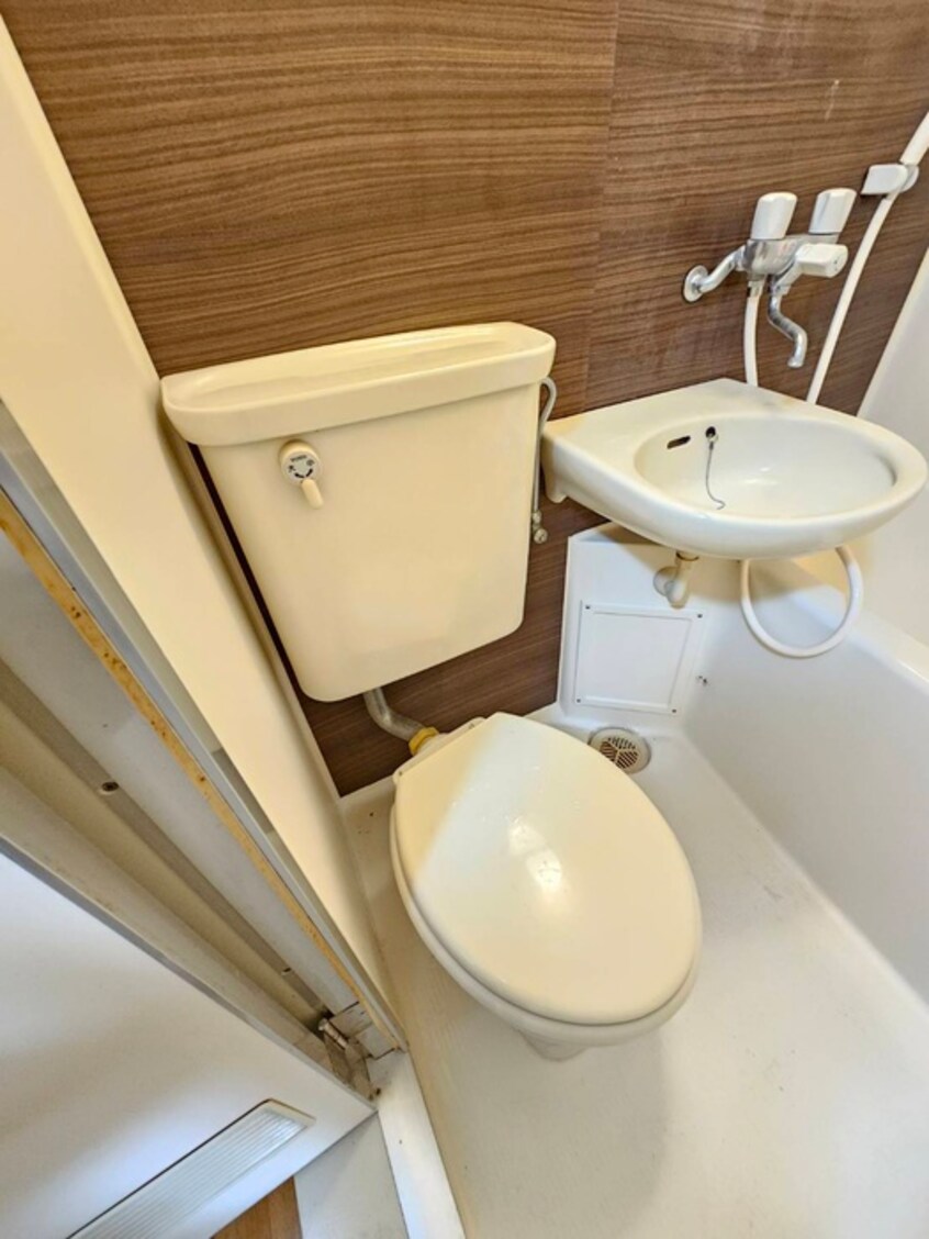 トイレ メゾンソレイユ井草