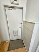 玄関 メゾンソレイユ井草