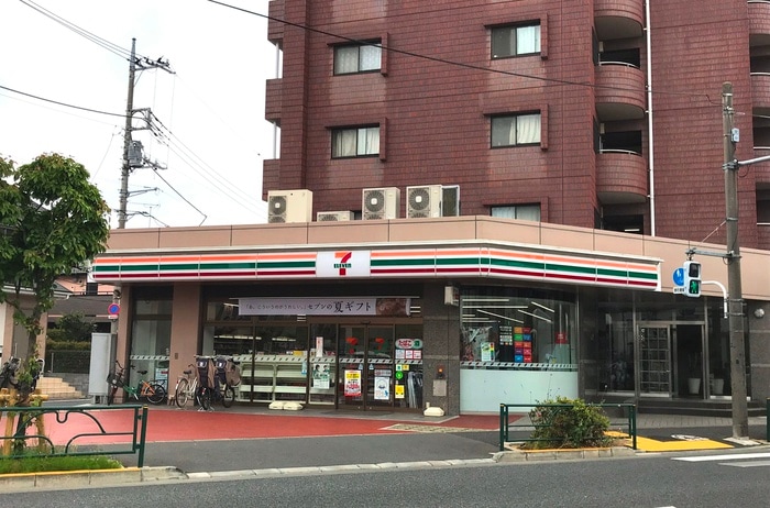 セブンイレブン(コンビニ)まで179m メゾンソレイユ井草