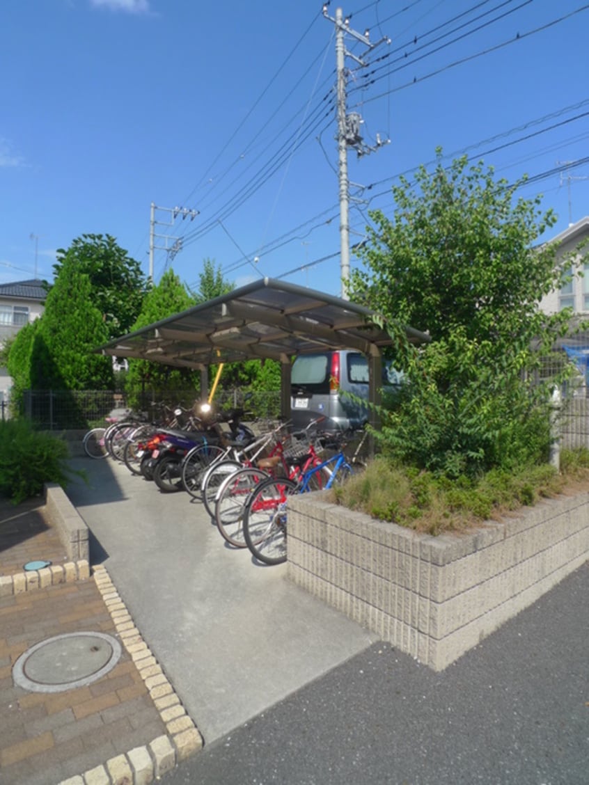 駐輪場 タウンコートさいどE