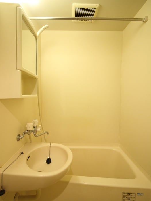 バス／シャワールーム等 カナリア館